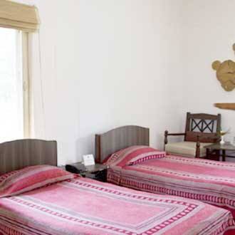 MPT Kiplings Court, Pench 4